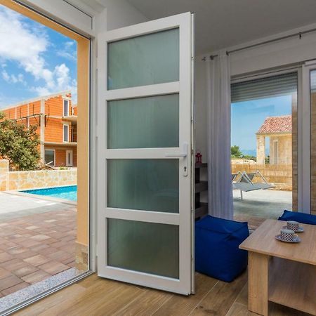 Fabulous House B With Outdoor Pool Apartment ซาตอน ภายนอก รูปภาพ