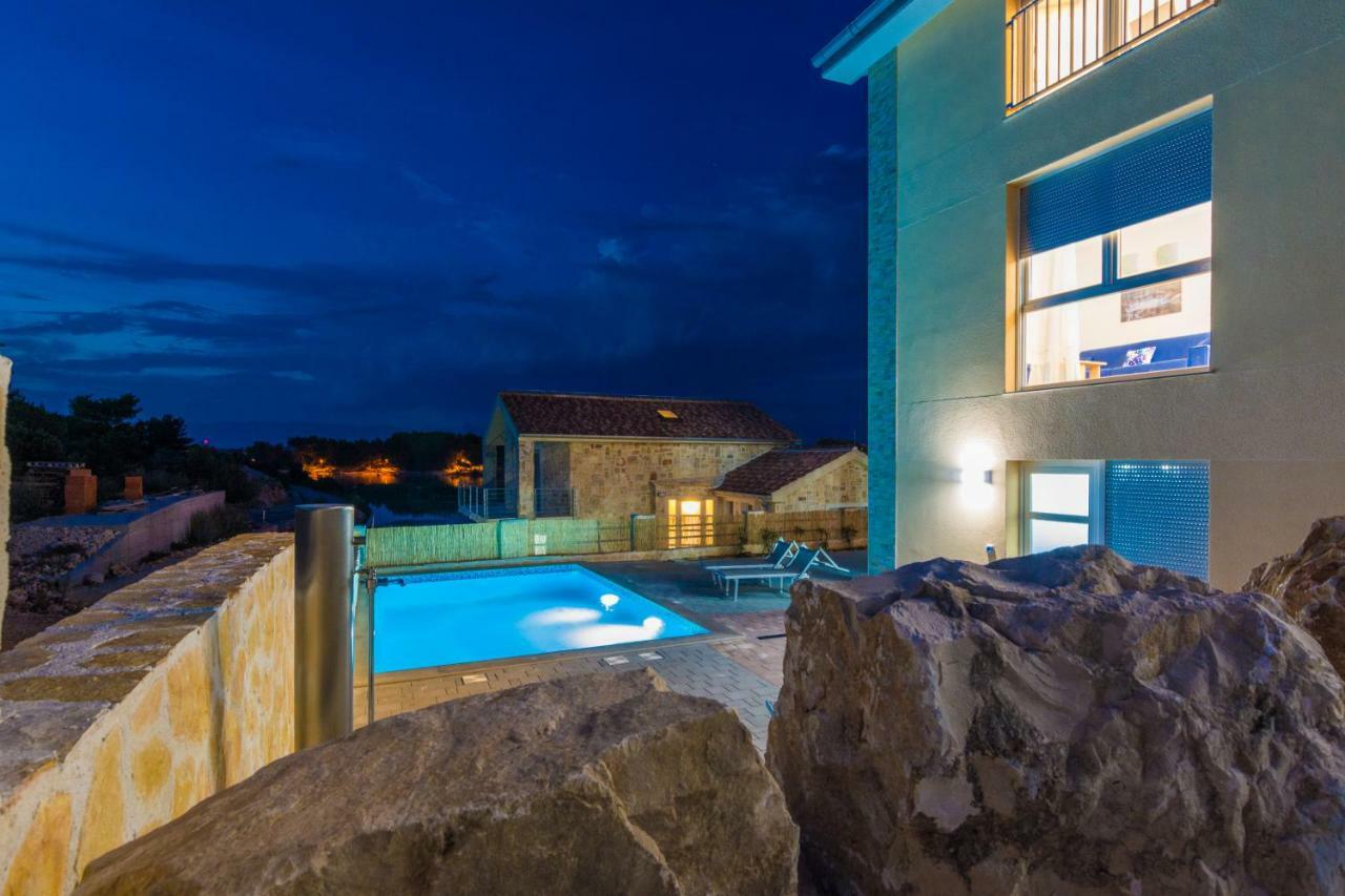 Fabulous House B With Outdoor Pool Apartment ซาตอน ภายนอก รูปภาพ