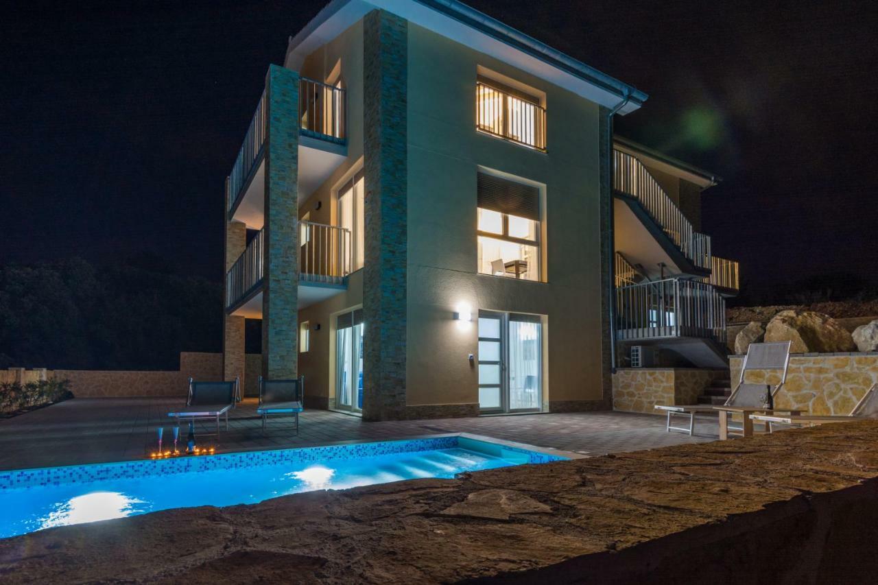 Fabulous House B With Outdoor Pool Apartment ซาตอน ภายนอก รูปภาพ