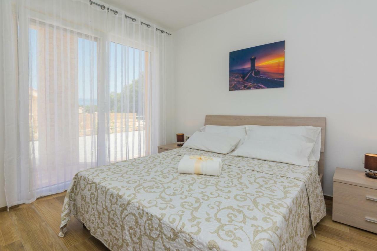 Fabulous House B With Outdoor Pool Apartment ซาตอน ภายนอก รูปภาพ