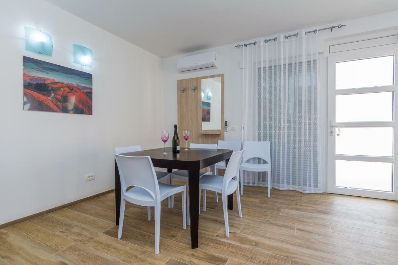 Fabulous House B With Outdoor Pool Apartment ซาตอน ภายนอก รูปภาพ