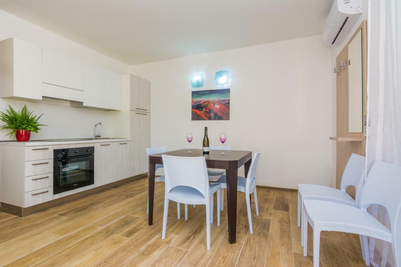 Fabulous House B With Outdoor Pool Apartment ซาตอน ภายนอก รูปภาพ