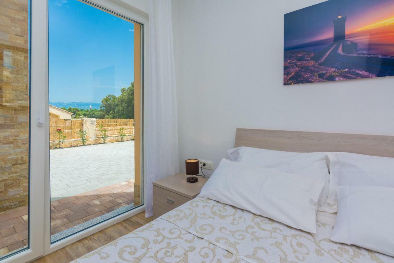 Fabulous House B With Outdoor Pool Apartment ซาตอน ภายนอก รูปภาพ