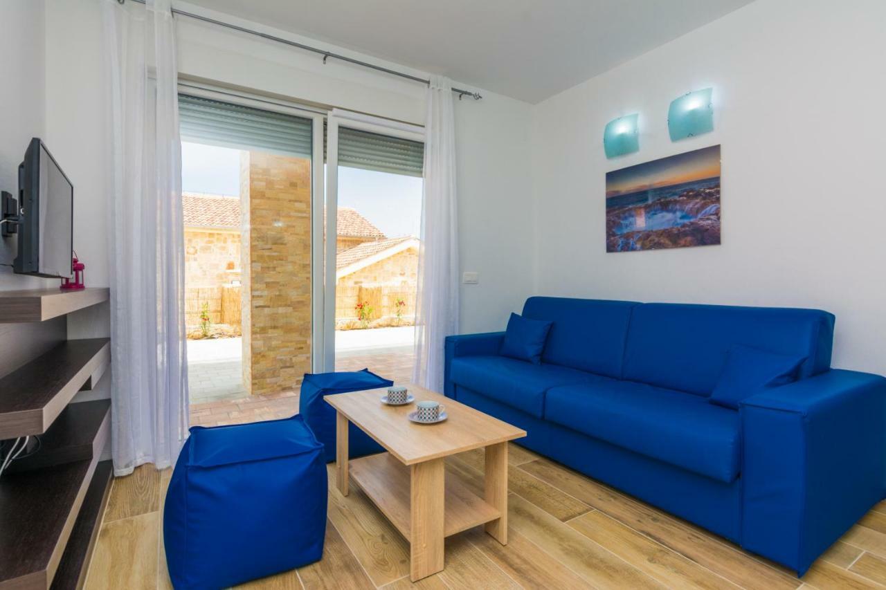Fabulous House B With Outdoor Pool Apartment ซาตอน ภายนอก รูปภาพ